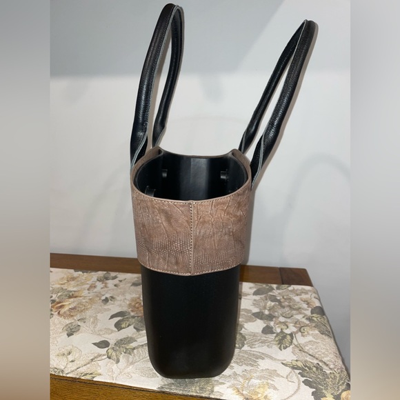 NWOT Luxury Durable SOBO Totes With Trim - Picture 6 of 9